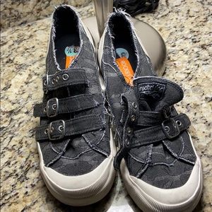 Women buckle sneakers